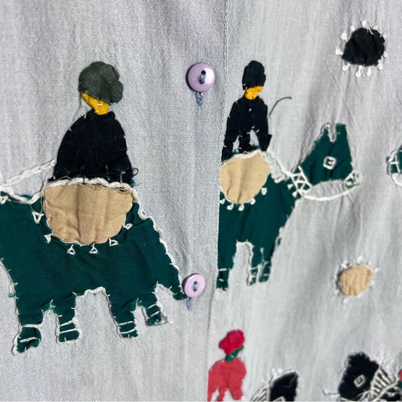Passports Of Pier 1 Imports Vintage Chambray Button Up Animal Appliqués Size S - Picture 7 of 15